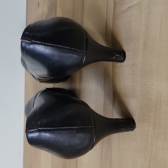 Kelly & Katie Genna Wide Width Pump Black Faux Leather Size 7.5 Wide - Picture 3 of 6